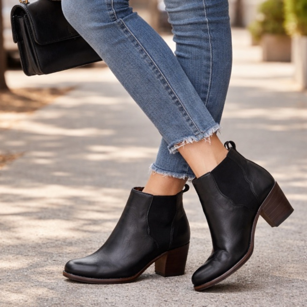 FRYE Jackie Gore Black Leather boots 7.5